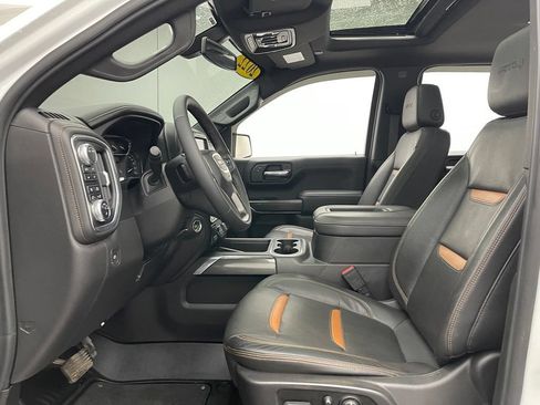 Used 2022 GMC Sierra 1500 AT4 w/ AT4 Preferred Package AWD/4WD image 17