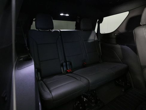 Used 2026 Chevrolet Tahoe Z71 w/ Comfort Package AWD/4WD image 12