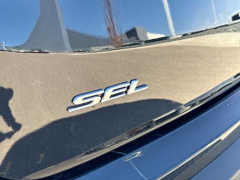 Certified 2023 Ford Edge SEL w/ Convenience Package image 19