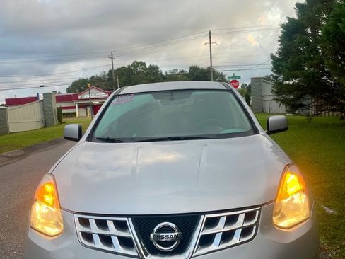 Used 2013 Nissan Rogue S w/ Special Edition Pkg image 2