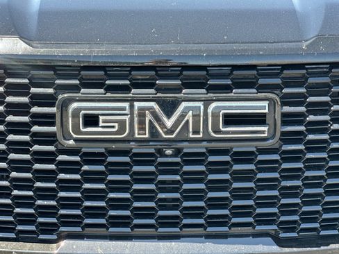 Used 2023 GMC Yukon XL Denali w/ Denali Reserve Package AWD/4WD image 47