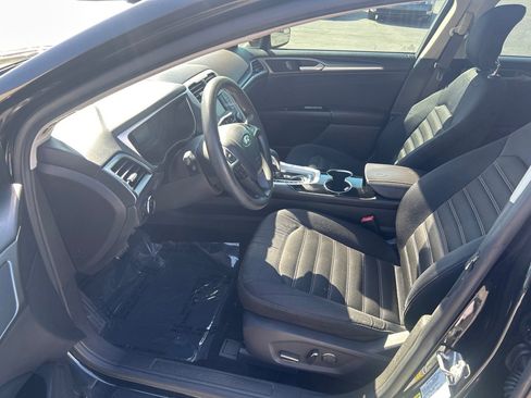 Used 2014 Ford Fusion SE FWD image 9