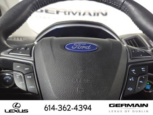 Used 2019 Ford Edge Titanium FWD image 22