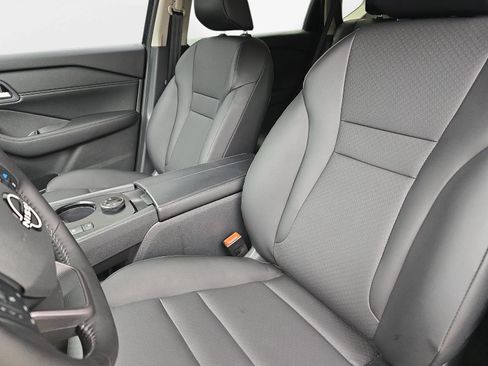 Used 2026 Nissan Rogue Dark Armor AWD/4WD image 12