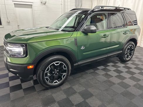 Used 2025 Ford Bronco Sport Outer Banks image 5