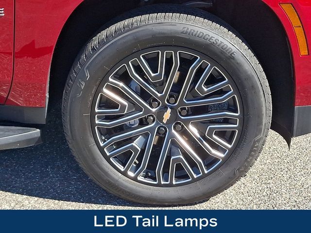 Used 2025 Chevrolet Tahoe Premier AWD/4WD image 28