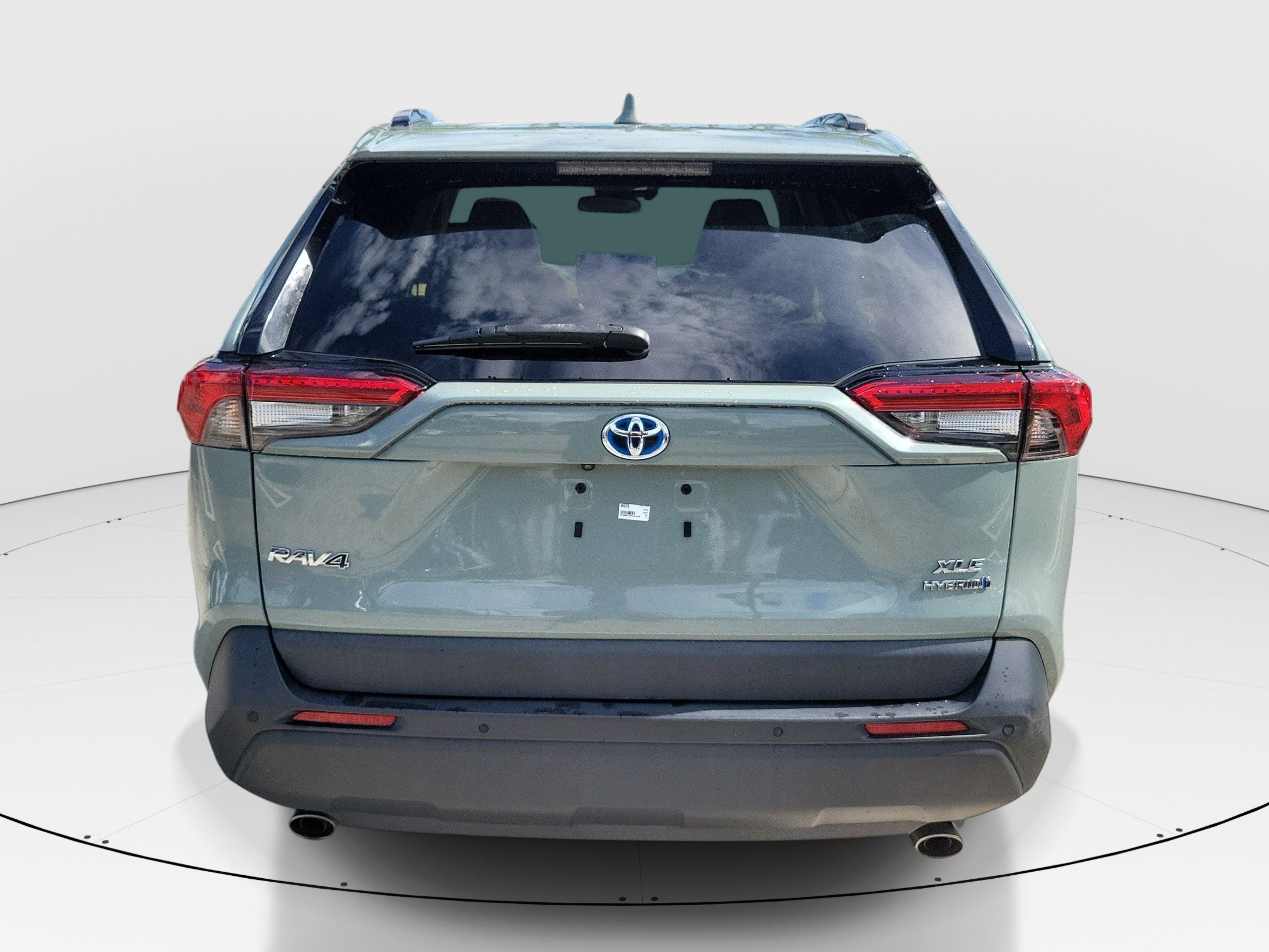 Used 2023 Toyota RAV4 XLE Premium AWD/4WD image 6