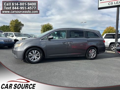 Used 2016 Honda Odyssey SE image 2