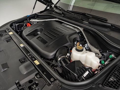 Used 2024 Land Rover Range Rover Sport Dynamic SE image 39