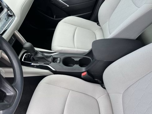 Used 2022 Toyota Corolla Cross L FWD image 23