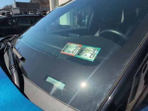 Used 2022 Ford Explorer ST-Line w/ Class IV Trailer Tow Package image 15