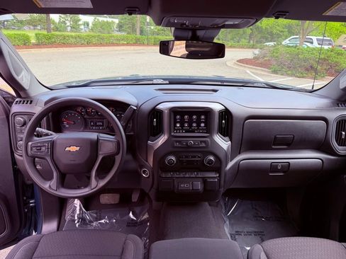 Used 2024 Chevrolet Silverado 1500 Custom AWD/4WD image 8
