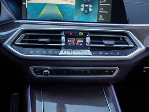 Used 2022 BMW X5 xDrive45e w/ M Sport Package image 34