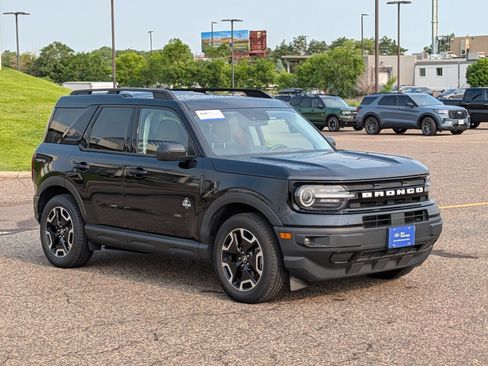 Certified 2021 Ford Bronco Sport Outer Banks w/ Outer Banks Package AWD/4WD image 10