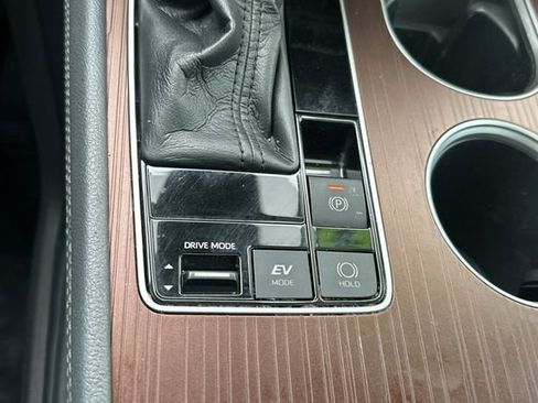 Used 2022 Toyota Sienna XLE w/ XLE Plus Package image 36