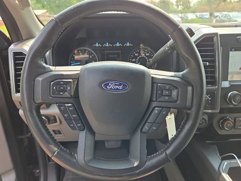 Used 2019 Ford F150 XLT w/ Equipment Group 302A Luxury AWD/4WD image 16
