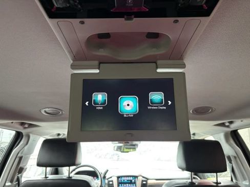 Used 2020 GMC Yukon XL Denali w/ Denali Premium Package AWD/4WD image 16