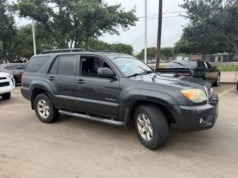 Used 2007 Toyota 4Runner SR5 RWD image 4