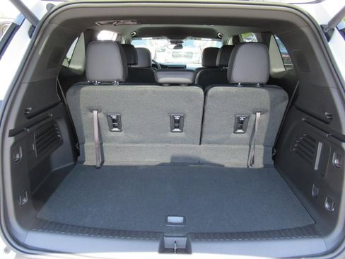 New 2025 GMC Acadia Elevation w/ Elevation Premium Package image 31