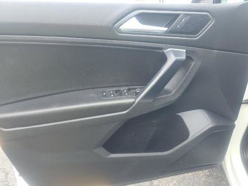 Used 2021 Volkswagen Tiguan SEL image 7