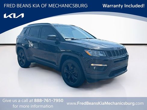 Used 2018 Jeep Compass Latitude AWD/4WD image 1