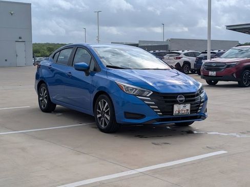 Used 2024 Nissan Versa SV FWD image 7