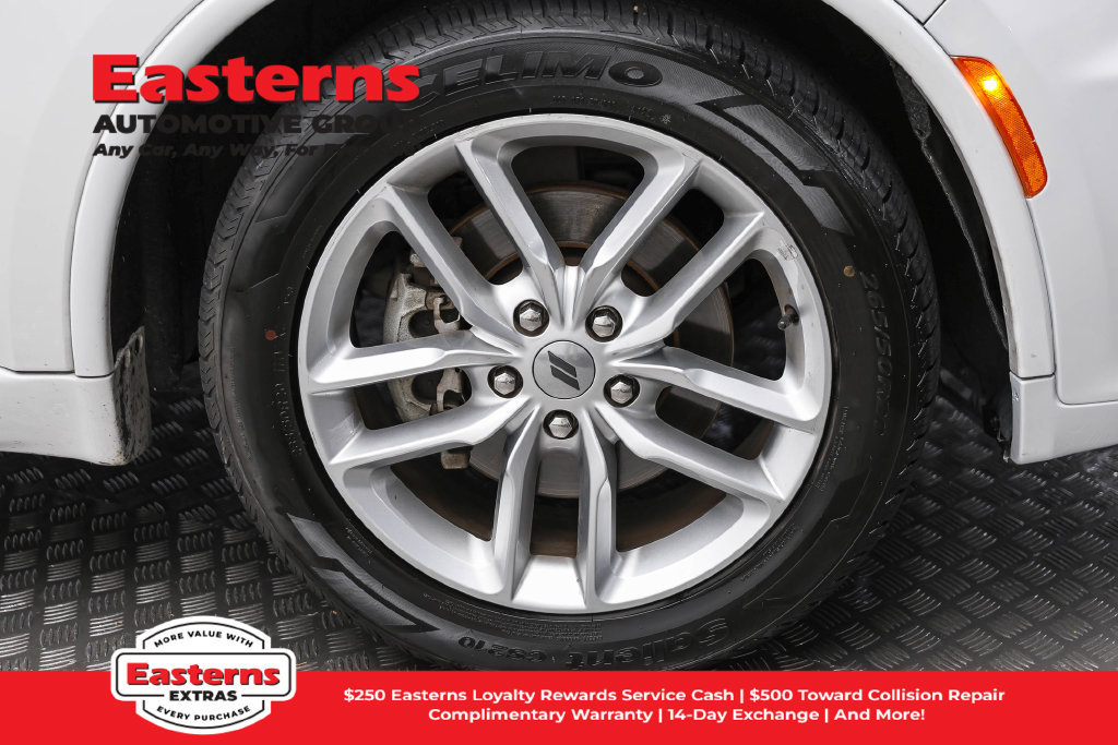 Used 2024 Dodge Durango GT RWD image 31
