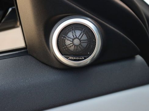 Used 2026 Land Rover Range Rover Evoque S image 12