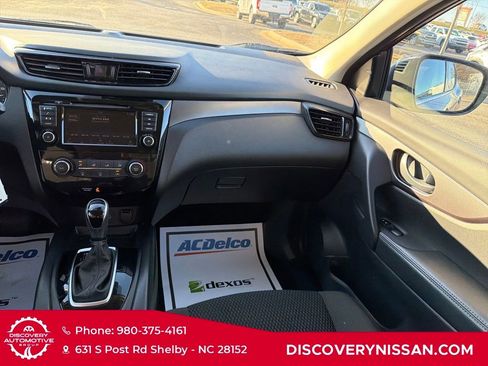 Certified 2021 Nissan Rogue Sport S image 35