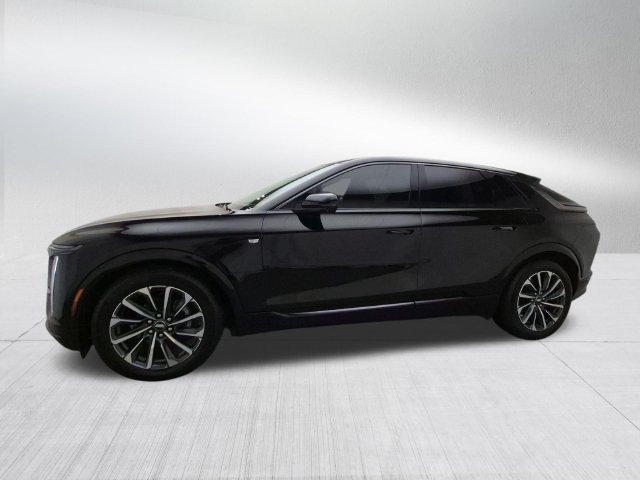 Certified 2024 Cadillac Lyriq Sport w/ LPO, Floor Liner Package AWD/4WD image 8
