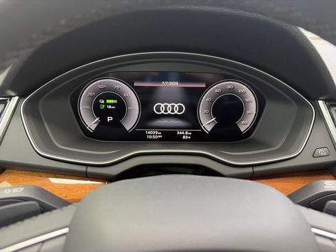 Used 2024 Audi Q5 e Premium Plus AWD/4WD image 15