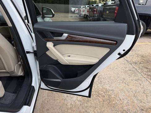 Used 2018 Audi Q5 Prestige w/ Prestige Package AWD/4WD image 17