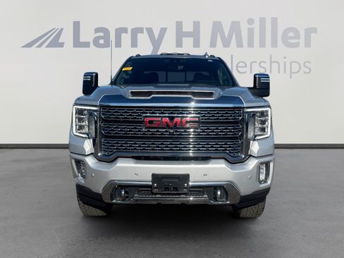 Used 2022 GMC Sierra 3500 Denali w/ Denali Ultimate Package image 8