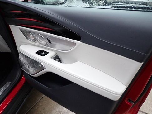 New 2026 Lincoln Nautilus Reserve image 35