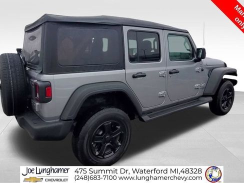 Used 2021 Jeep Wrangler Unlimited Sport AWD/4WD image 9