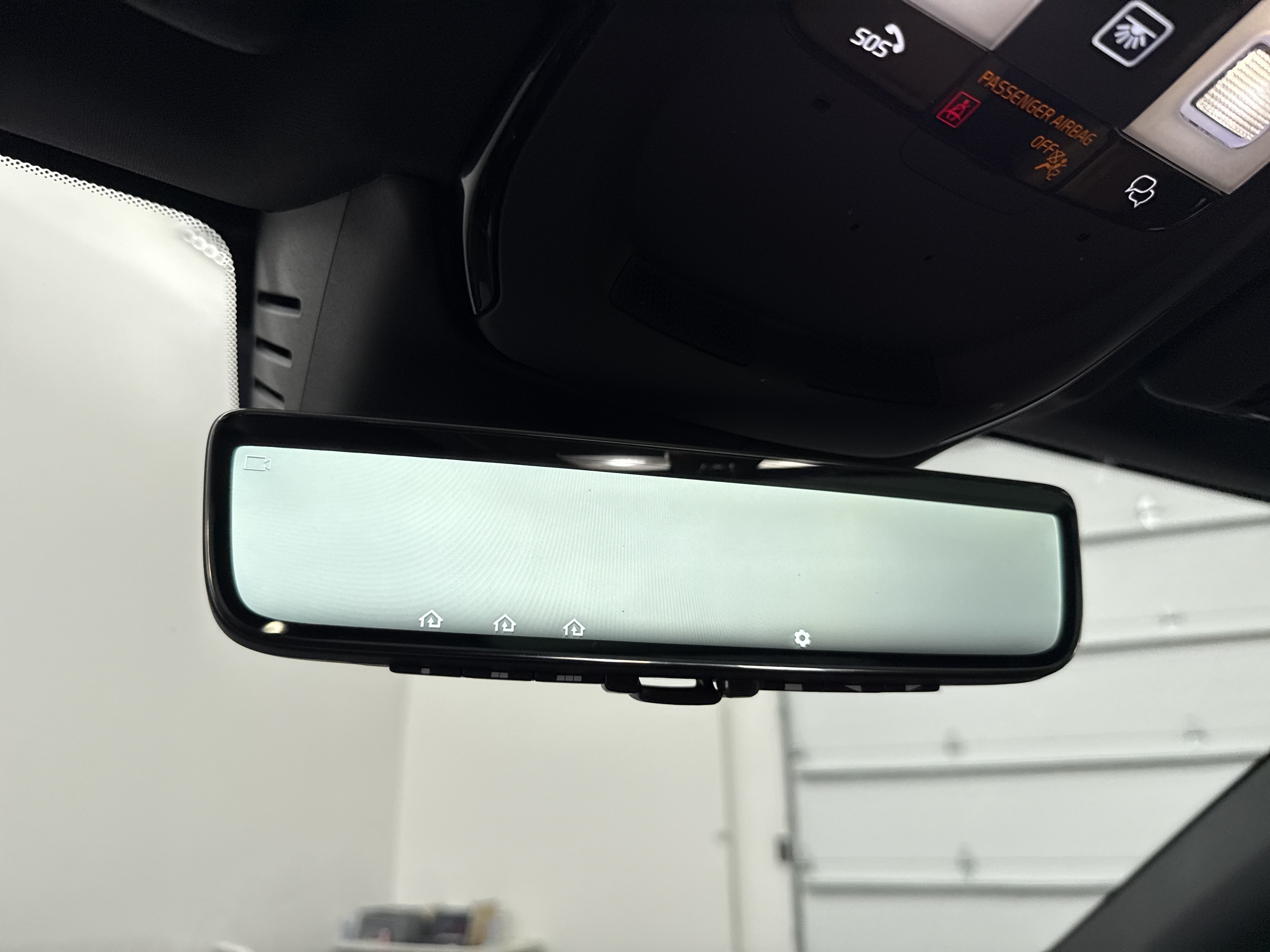 Certified 2025 Volvo XC60 B5 Ultra w/ Protection Package Premier AWD/4WD image 23