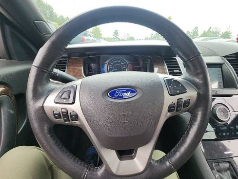 Used 2016 Ford Taurus Limited w/ Equipment Group 301A FWD image 33