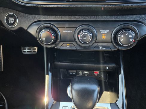 Certified 2020 Kia Forte GT-Line w/ GT-Line Premium Package image 29