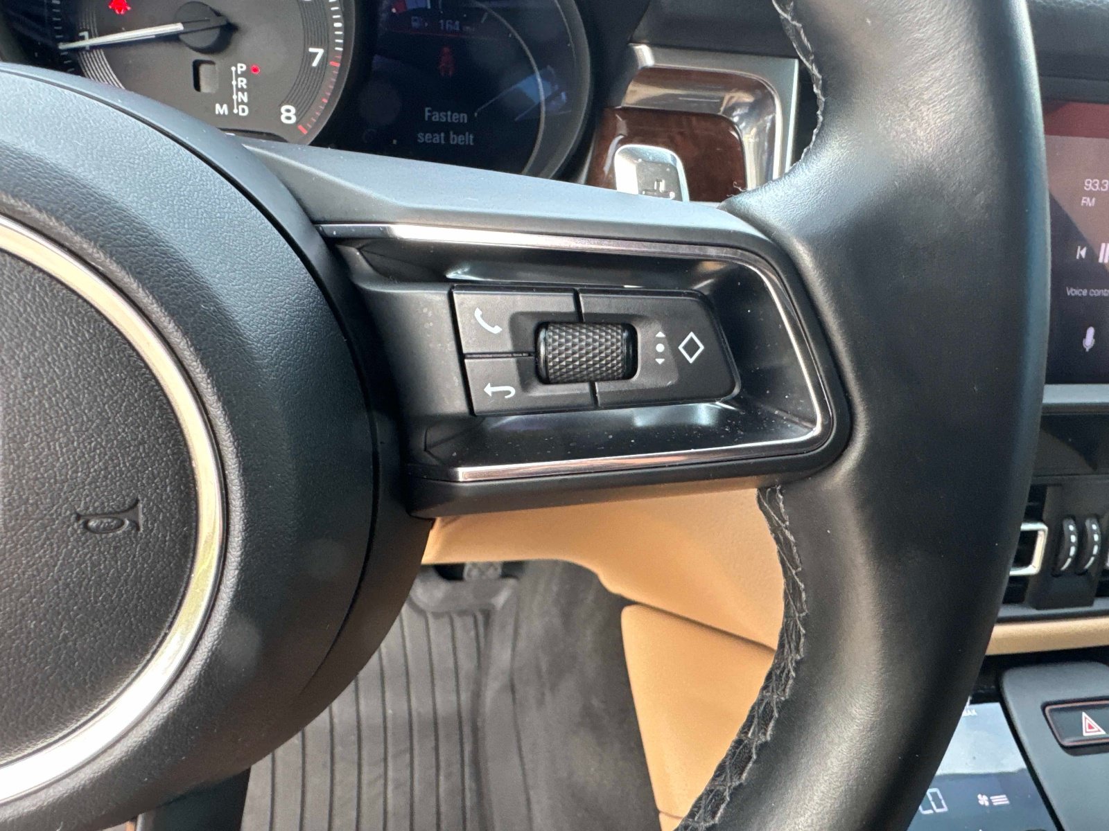 Used 2023 Porsche Macan Turbo AWD/4WD image 30