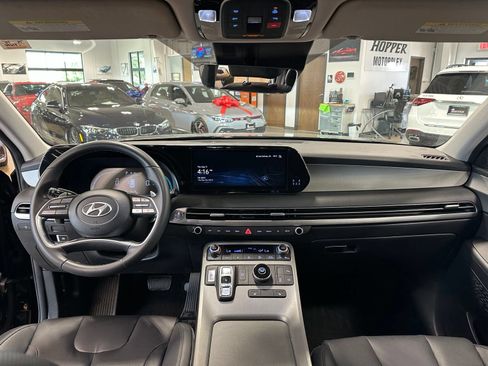Used 2024 Hyundai Palisade XRT FWD image 16