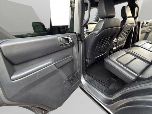 Certified 2025 Ford Bronco Badlands AWD/4WD image 42