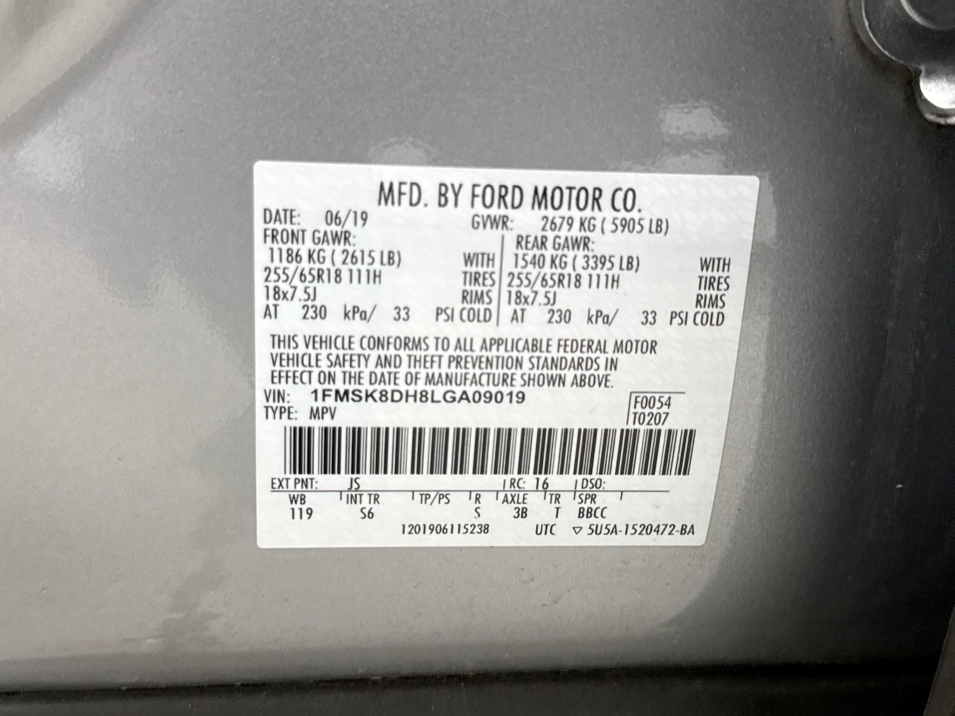 Used 2020 Ford Explorer XLT w/ Equipment Group 202A AWD/4WD image 12