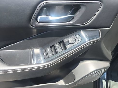 Certified 2024 Nissan Rogue SV AWD/4WD image 10