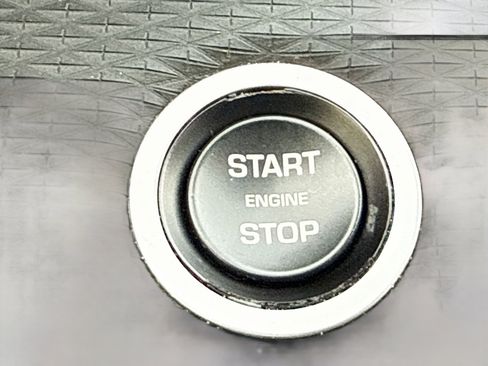 Used 2022 Land Rover Range Rover Evoque R-Dynamic S image 35