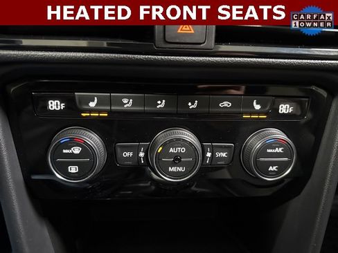 Used 2024 Volkswagen Taos SE image 3