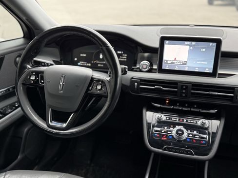 Used 2020 Lincoln Corsair Reserve w/ Equipment Group 201A image 15