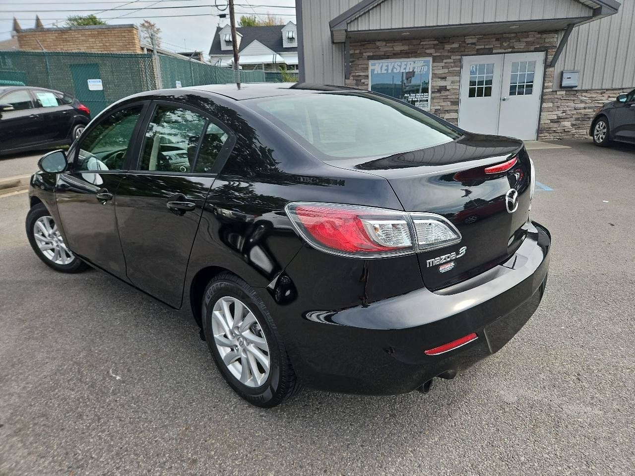 Used 2012 MAZDA MAZDA3 i Touring FWD image 5