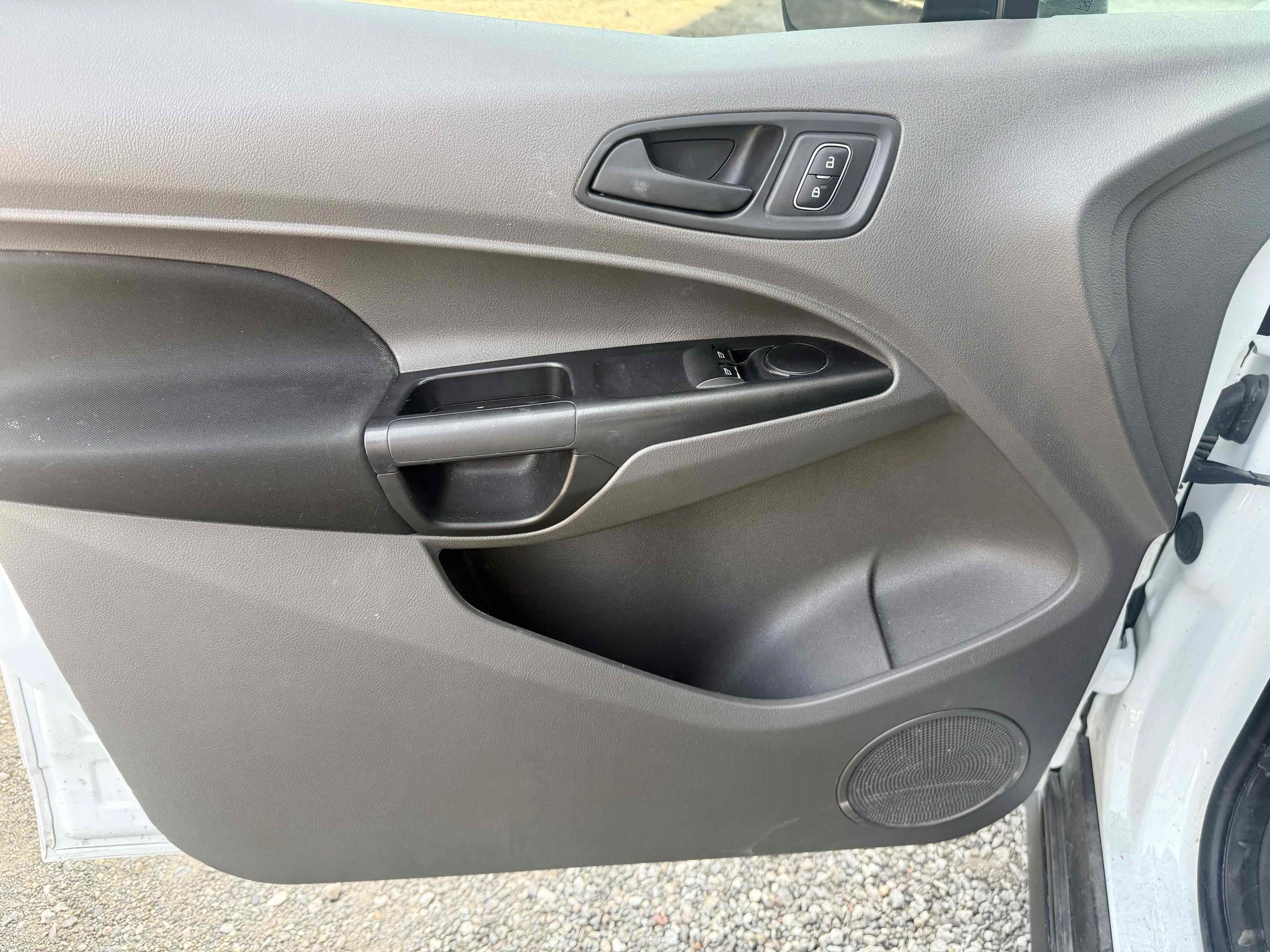 Used 2020 Ford Transit Connect XL FWD image 20