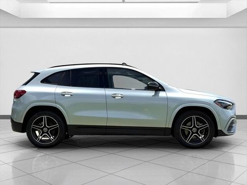 New 2025 Mercedes-Benz GLA 250 image 2