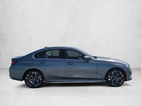 Certified 2025 BMW 330i Sedan w/ Premium Package image 4